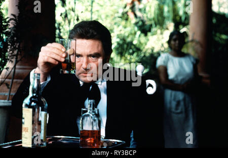 ALBERT FINNEY, UNDER THE VOLCANO, 1984 Stock Photo