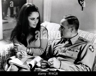 TAYLOR,BRANDO, REFLECTIONS IN A GOLDEN EYE, 1967 Stock Photo