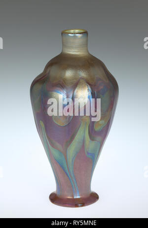 Louis Comfort Tiffany American 1848 1933 Vase 1910 Favrile