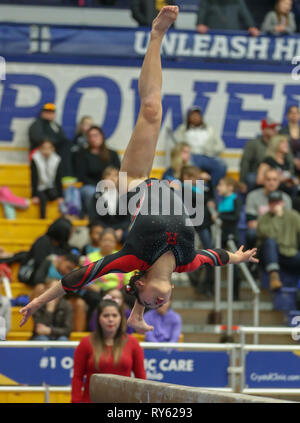 Kent, OH, USA. 10th Mar, 2019. Kent State's Kendra Lindway executes her ...