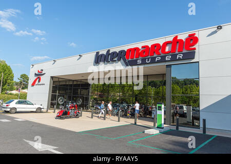 Supermarkt der Kette Intermarche in Salernes, 29.08.2018 Bildnachweis: Mario Hommes / HH-Photography Stock Photo