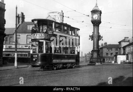 Birmingham Corporation tram No 255 on Warstone Lane in 1946 known as The Jewellery Quarter in Birmingham Stock Photo