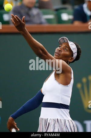 Indian Wells, California, USA. 12th Mar 2019. Venus Williams serves against Mona Barthel (GER) during the 2019 BNP Paribas Open at Indian Wells Tennis Garden in Indian Wells, California. Charles Baus/CSM Credit: Cal Sport Media/Alamy Live News Stock Photo