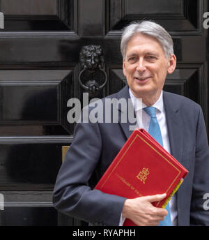 London, UK. 13th March 2019. Chancellor Phillip Hammond MP leaves 10 Downing Street, London Credit: Ian Davidson/Alamy Live News Stock Photo