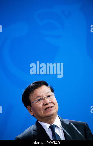 Berlin, Germany. 13th Mar, 2019. Thongloun Sisoulith, Prime Minister of the People's Republic of Laos, spoke at a press conference with Chancellor Merkel after her meeting at the Federal Chancellery. Credit: Bernd von Jutrczenka/dpa/Alamy Live News Stock Photo