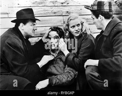 KARL MALDEN, MARLON BRANDO, EVA MARIE SAINT, ON THE WATERFRONT, 1954 Stock Photo