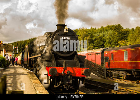 Stanier Class 5 4-6-0 no 44776 at Levisham station on the North Yorkshire Moors Steam Railway Stock Photo