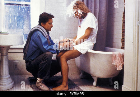 MICHAEL DOUGLAS, GLENN CLOSE, FATAL ATTRACTION, 1987 Stock Photo