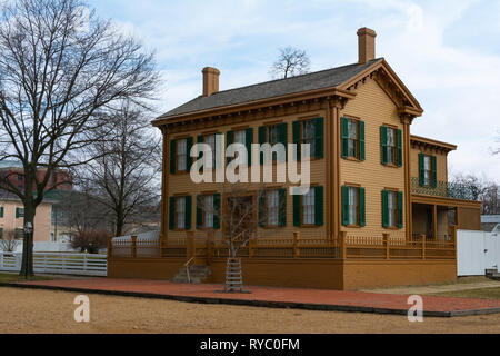 Springfield, Illinois, USA - March 10th, 2019.  Abraham Lincoln home on a beautiful Spring morning. Stock Photo