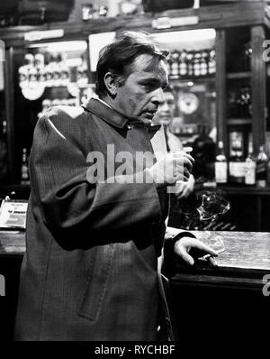 RICHARD BURTON, THE SPY WHO CAME IN FROM THE COLD, 1965 Stock Photo