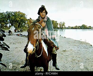 DUSTIN HOFFMAN, LITTLE BIG MAN, 1970 Stock Photo