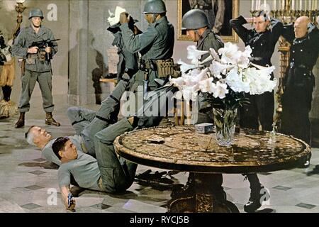 LEE MARVIN, CHARLES BRONSON, THE DIRTY DOZEN, 1967 Stock Photo