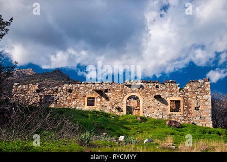 Beautiful, abandoned house at Mythoi (or 'Mythi') village, municipality of Ierapetra, Lassithi, south Crete, Greece. Stock Photo