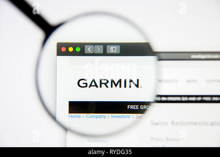 Siesta Pioner aften Garmin logo hi-res stock photography and images - Alamy