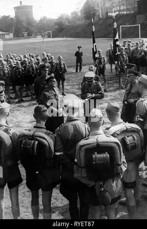 Nazism / National Socialism, organisations, Hitler Youth (HY), appeal before the drive to the Nuremberg Rally, Berlin, Germany, 1930s, Additional-Rights-Clearance-Info-Not-Available Stock Photo