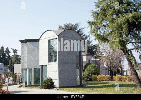 A modern mausoleum in the Cimitero Monumentale di Milano - Monumental Cemetery - Milan Italy Stock Photo