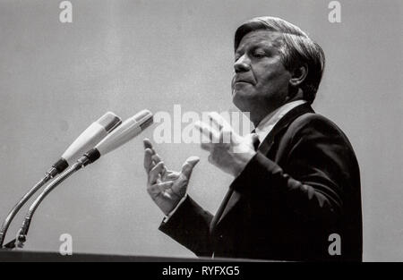 German Chancellor Helmut Schmidt during campain rally at Kassel, Germany Stock Photo