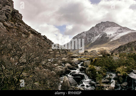 Tryfan Ogwen Valley Snowdonia North Wales Stock Photo