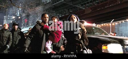 Will Smith Willow Smith I Am Legend 2007 Stock Photo Alamy