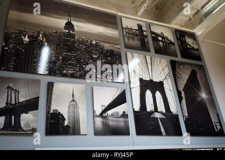 New Haven, CT USA. Sept 2018. A picture wall display of New York city landmarks at a popular home decor outlet. Stock Photo