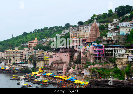 OMKARESHWAR, MADHYA PRADESH, INDIA, August 2018, Tourist and devotees at Shri Omkar Mandhata Temple on banks of river Narmada Stock Photo