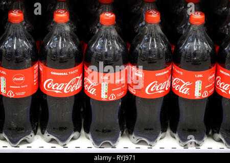 Stalls in row at supermarket. Soft drinks. Coca Cola. France. Stock Photo