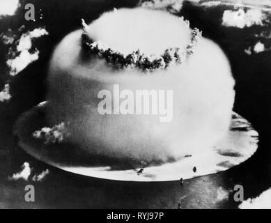 atom, mushroom cloud, blast, nuclear test of the USA, underwater detonation, Bikini atoll, 25.7.1946, Additional-Rights-Clearance-Info-Not-Available Stock Photo