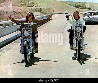 DENNIS HOPPER, PETER FONDA, EASY RIDER, 1969 Stock Photo