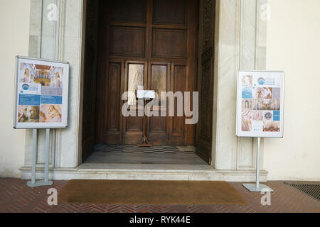 Chiesa Sant'Anna dei Lombardi, Naples, Italy Stock Photo