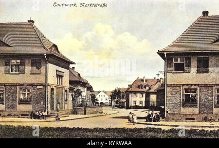 Buildings in Landkreis Bautzen, Lauta, Cultural heritage monuments in Lauta, 1921, Landkreis Bautzen, Lautawerk, Marktstraße, Germany Stock Photo