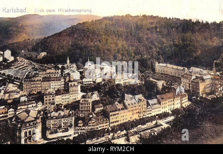 Jelení skok (Karlovy Vary), Buildings in Karlovy Vary, 1906, Karlovy Vary Region, Nová louka (Karlovy Vary), Grandhotel Pupp, Divadlo Karlovy Vary, Karlsbad, Blick vom Hirschensprung, Czech Republic Stock Photo