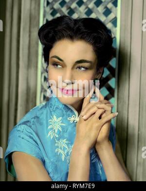 JENNIFER JONES, LOVE IS A MANY-SPLENDORED THING, 1955 Stock Photo