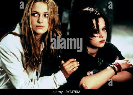 THE HOLE -2001 KEIRA KNIGHTLEY Stock Photo - Alamy