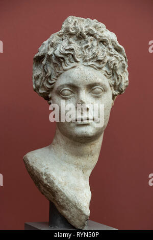 Copenhagen. Denmark. Portrait bust of Julia Flavia, daughter of Emperor Titus, Ny Carlsberg Glyptotek.   Julia Flavia (64 AD - 91 AD). Stock Photo