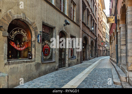 vieux lyon rue du boeuf, Lyon, France Stock Photo