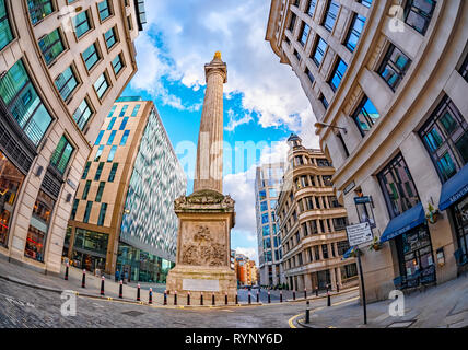 London, England, UK - March 10, 2019: Wide view of the famous British landmark The Monument to the Great Fire of London square, created by Christopher Stock Photo
