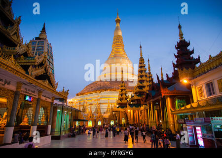 The golden minarets of Schwedagon Pagoda in Yangon, Myanmar Stock Photo