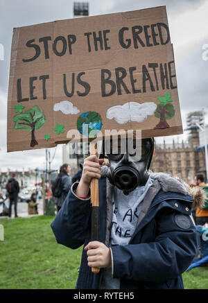 London, UK. 15th March 2019. Youth Strike 4 Climate / Fridays For Future nationwide climate change protest action. Credit: Guy Corbishley/Alamy Live News Stock Photo