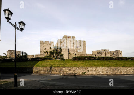 The 12th/13th century medieval built Castle Rushen in the centre of Castletown on the south coast of the Isle of Man, Britain.  It is now used as an e Stock Photo