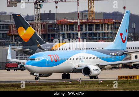 Dusseldorf International Airport, DUS, Tuifly Boeing 737-800, Condor Boeing 757, Stock Photo