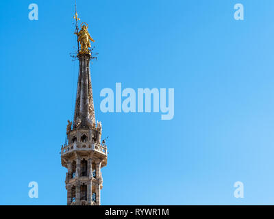 Travel to Italy - La Madonnina, figure of the Virgin Mary on top of Milan Cathedral (Duomo di Milano) in Milan city. Statue was erected in 1762, it wa Stock Photo