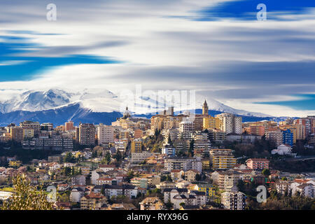 Chieti, one of the oldest cities in Abruzzo, with the snow-covered Maiella behind Stock Photo