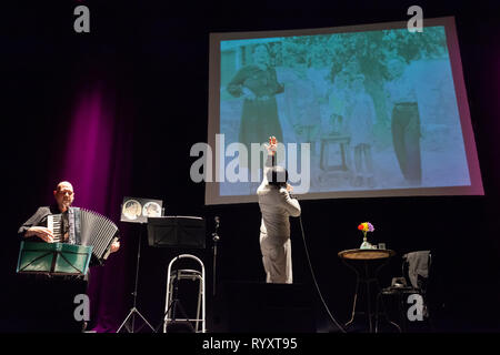 Madrid, Spain. 15th Mar, 2019. Concert by Cuco and Luisa Perez at the auditorium Marcelino Camacho of CCOO in Madrid, where they sing and tell the stories of their mother and relatives while they were in the refugee camps of the Spanish Civil War in southern France. Manu Reyes/Alamy Live News Stock Photo