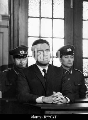 RICHARD BURTON, THE SPY WHO CAME IN FROM THE COLD, 1965 Stock Photo