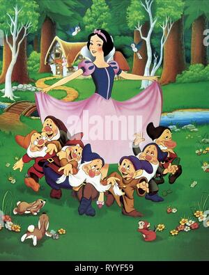 WHITE,DWARFS, SNOW WHITE AND THE SEVEN DWARFS, 1937 Stock Photo