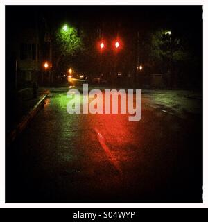 Wet Street Traffic Stock Photo: 119468899 - Alamy