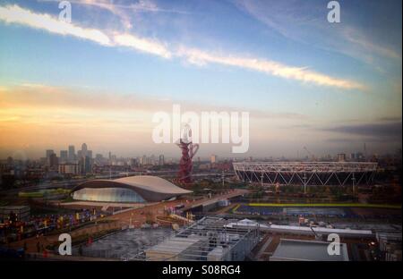 Dawn over Queen Elizabeth Olympic Park, Stratford, East London: Phillip Roberts Stock Photo