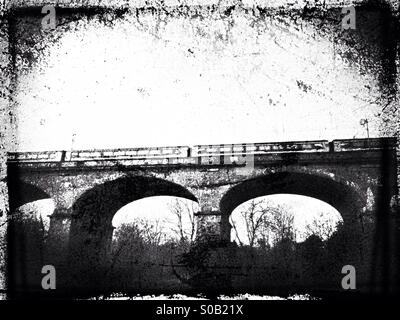 Train passing over the Wharncliffe viaduct, Hanwell, London Borough Of Ealing, West London, England, United Kingdom, Europe Stock Photo