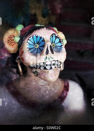 Catrina doll hi-res stock photography and images - Alamy Catrina doll hi-res stock photography and images - Alamy