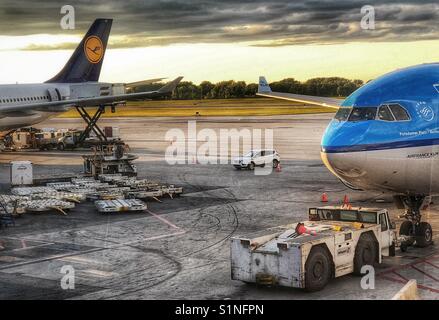 Airplanes on tarmac at the airport Stock Photo